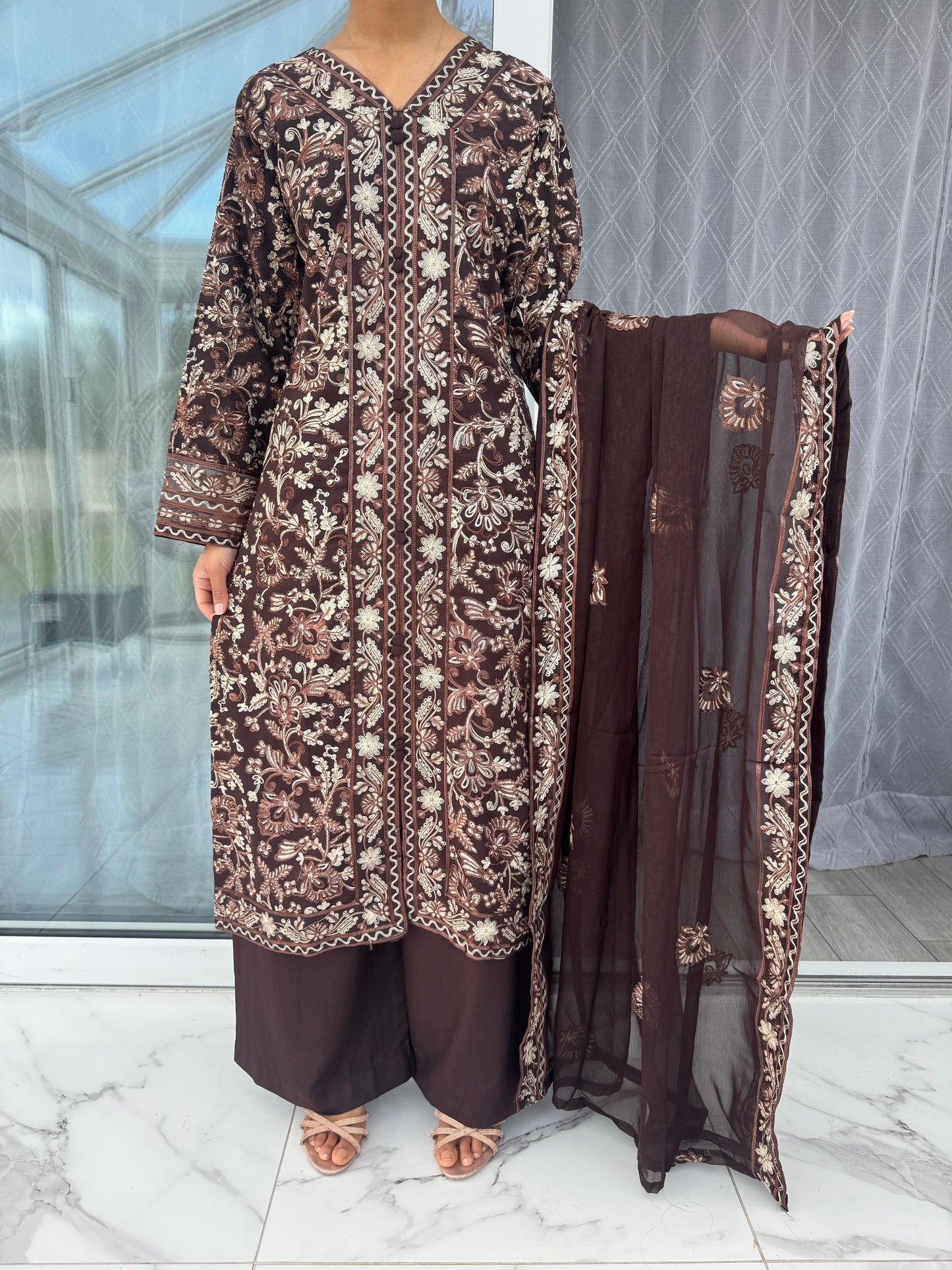 INAYA - Embroidered Linen kameez Eid festive