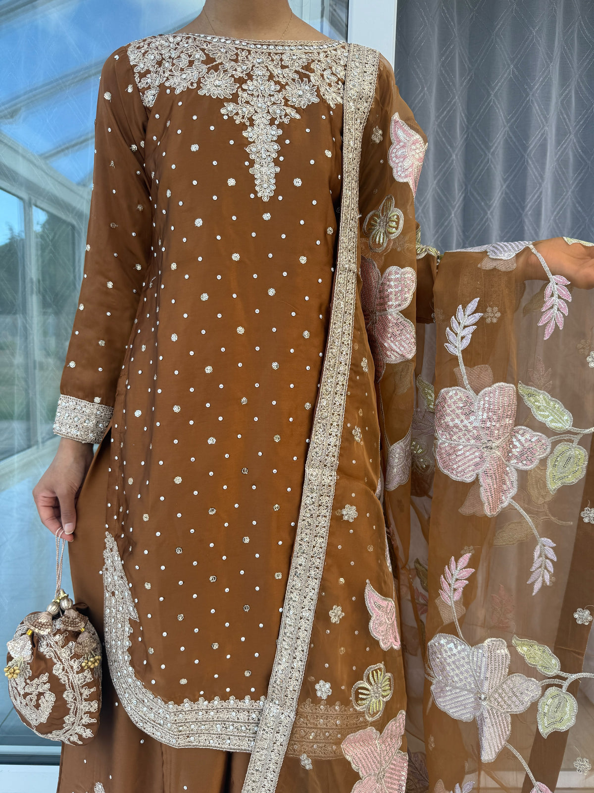 ZARYAB BROWN - Embroidered silk kameez with Sharara