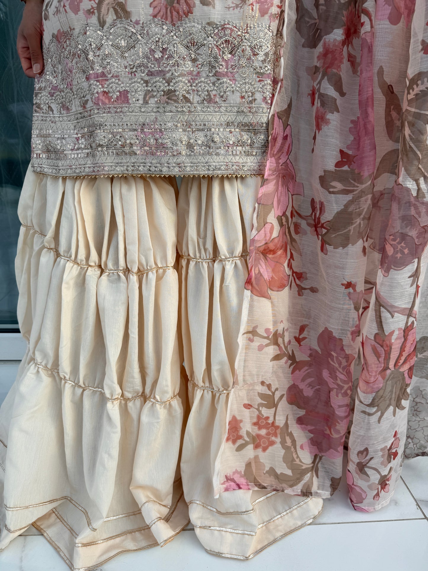 AYNAZ - Printed and embroidered monar kameez with tiered gharara (pink flowers)