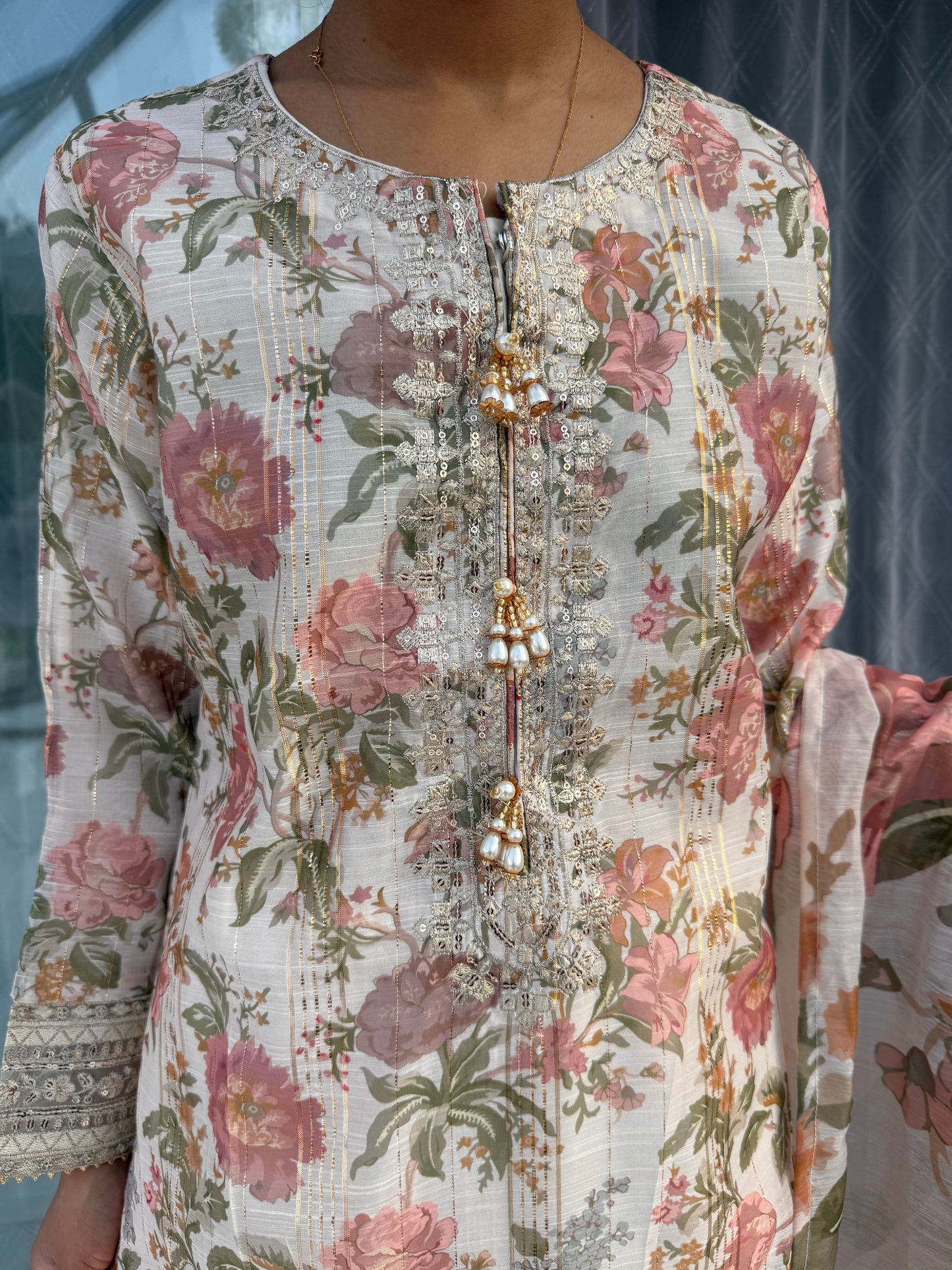 AYNAZ - Printed and embroidered monar kameez with tiered gharara (peach flowers)