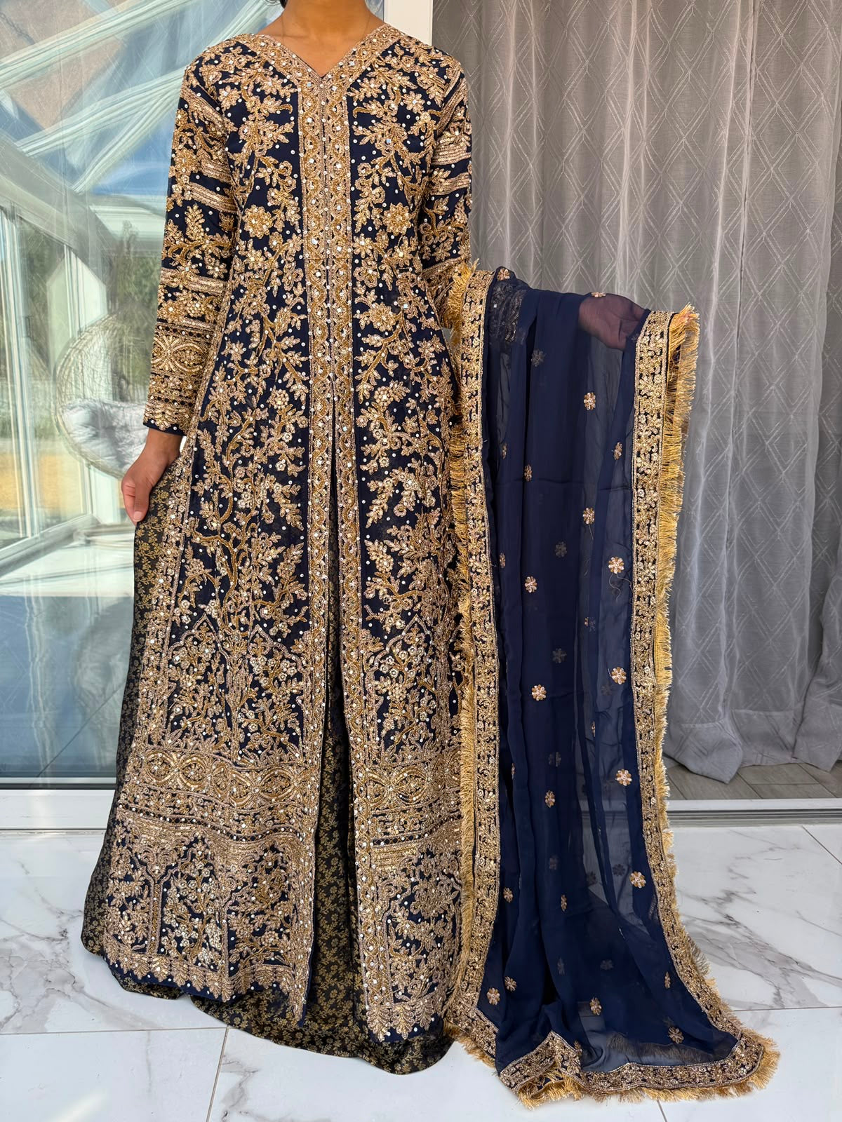 JAHAN NAVY - Embroidered chiffon kameez with brocade lengha