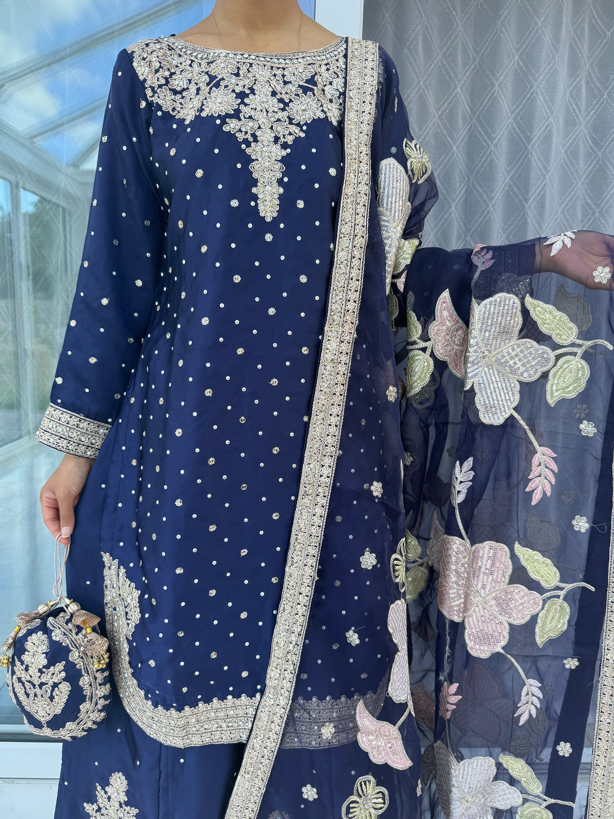 ZARYAB NAVY BLUE - Embroidered silk kameez with Sharara