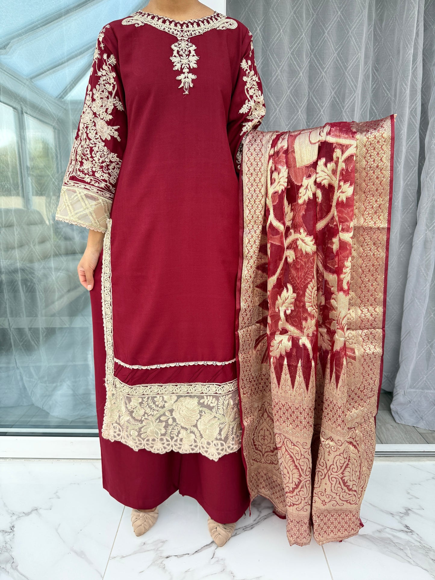 SIMRANS CHARISMA COLLECTION - MAROON