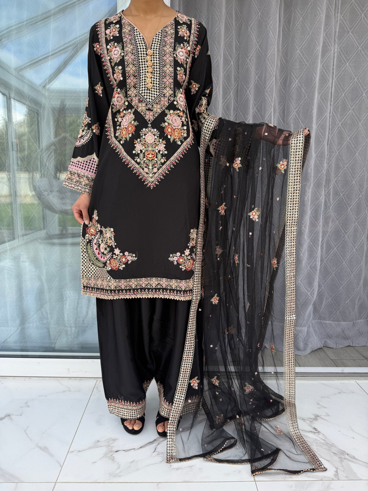 ETHNIC EID FESTIVE - Embroidered viscose kameez with net duppatta/farshi shalwar