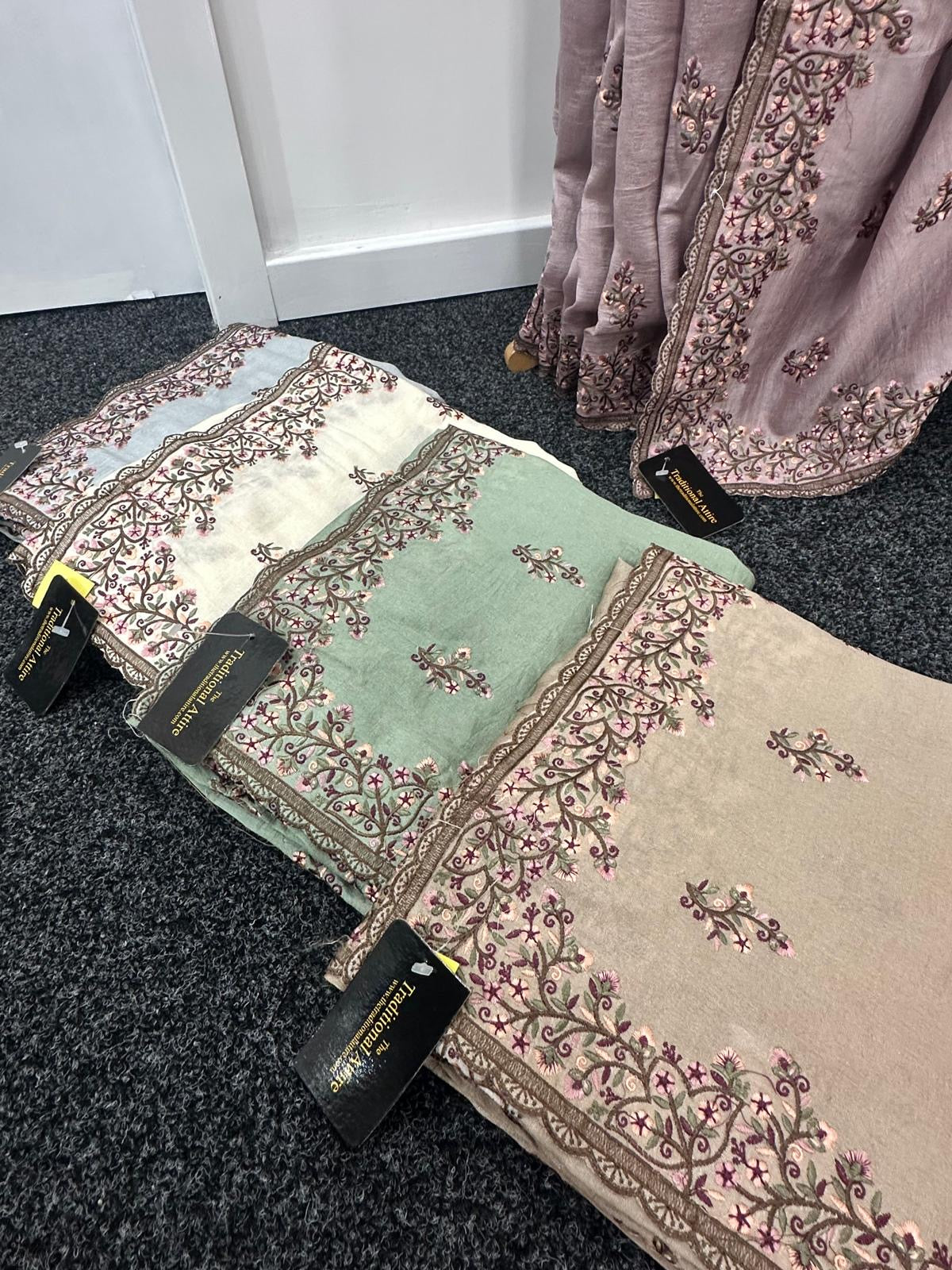 MIRAL - Embroidered Saree