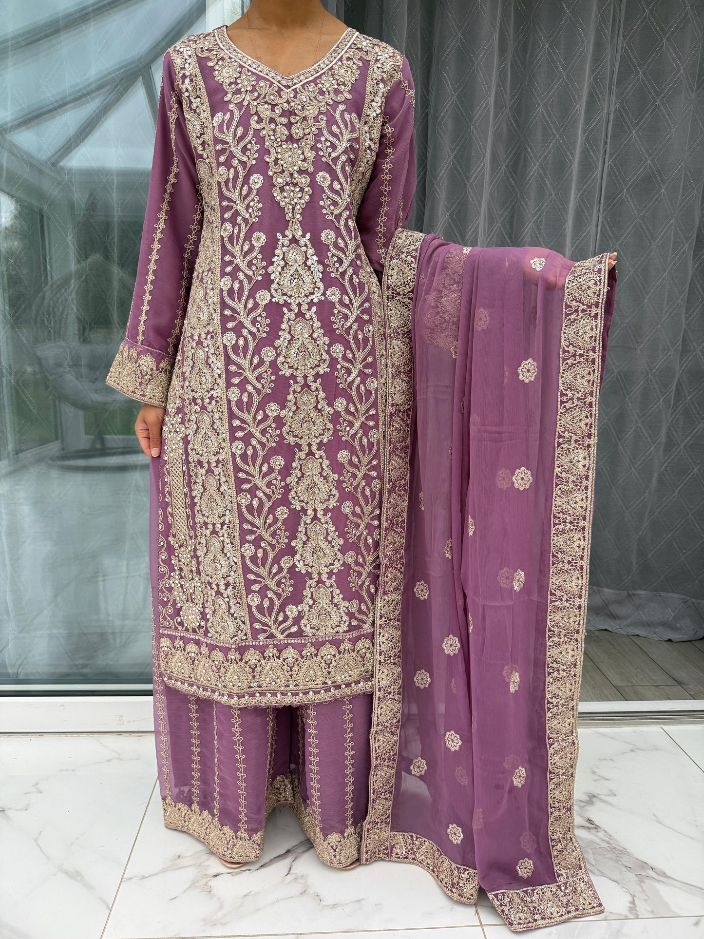 AZEENA - Embroidered chiffon outfit with plazo