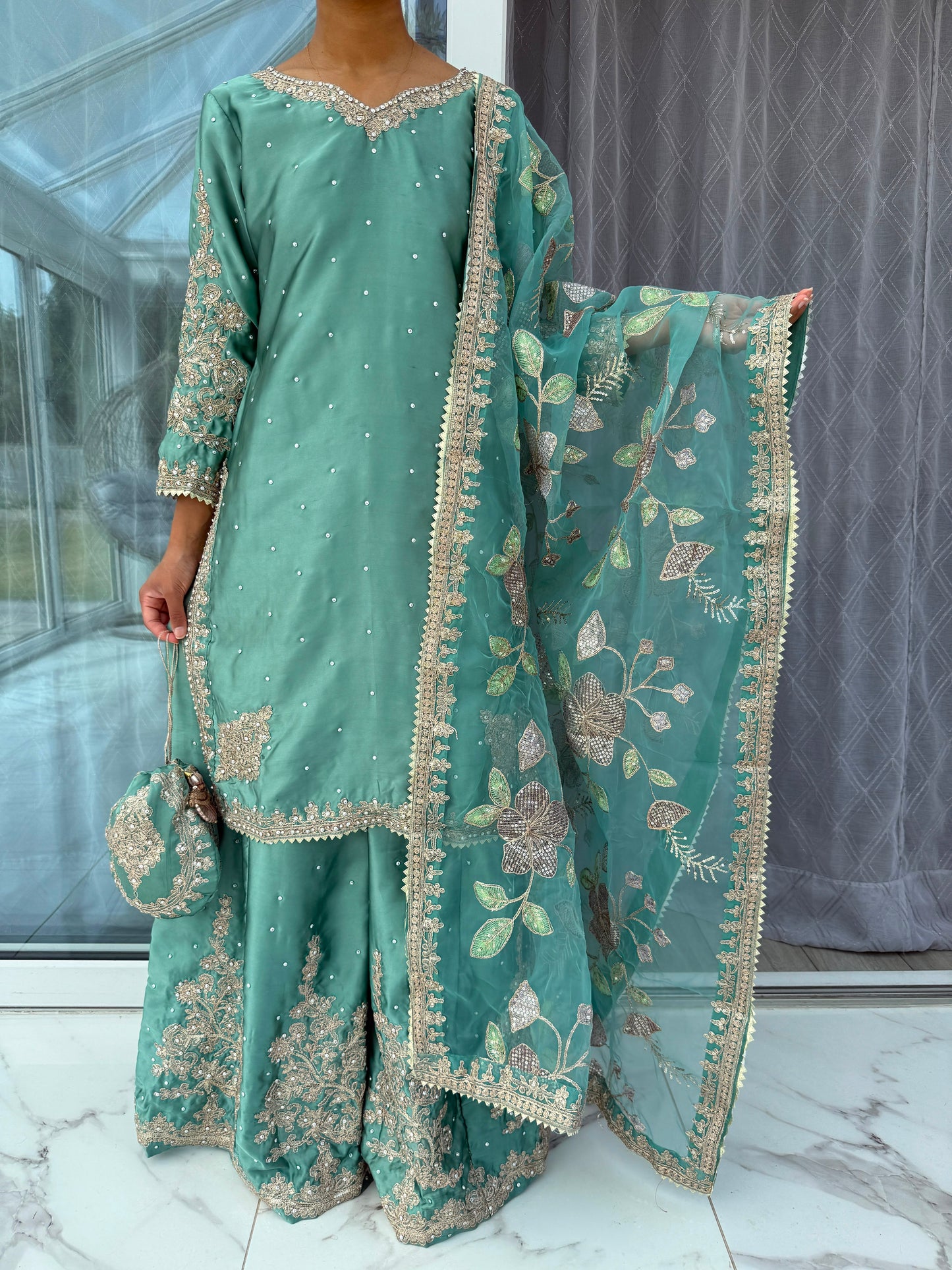 KASHISH - Embroidered silk kameez with sharara