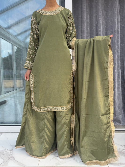 MALIKA - Embellished raw silk outfit with Sharara