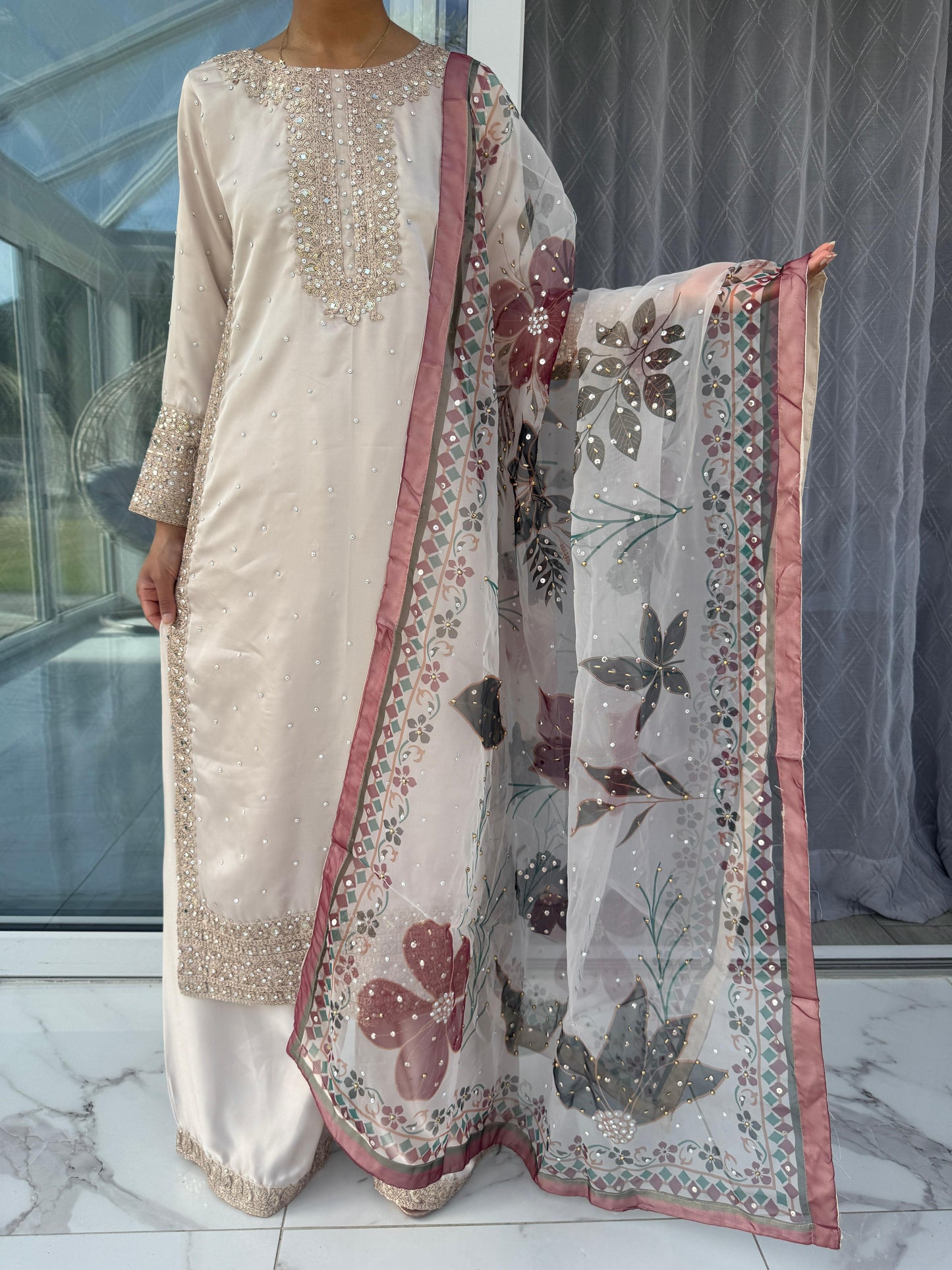 RUMANA - Embroidered silk kameez with hand painted dupatta