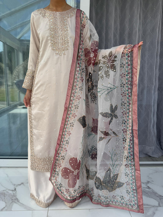 RUMANA - Embroidered silk kameez with hand painted dupatta