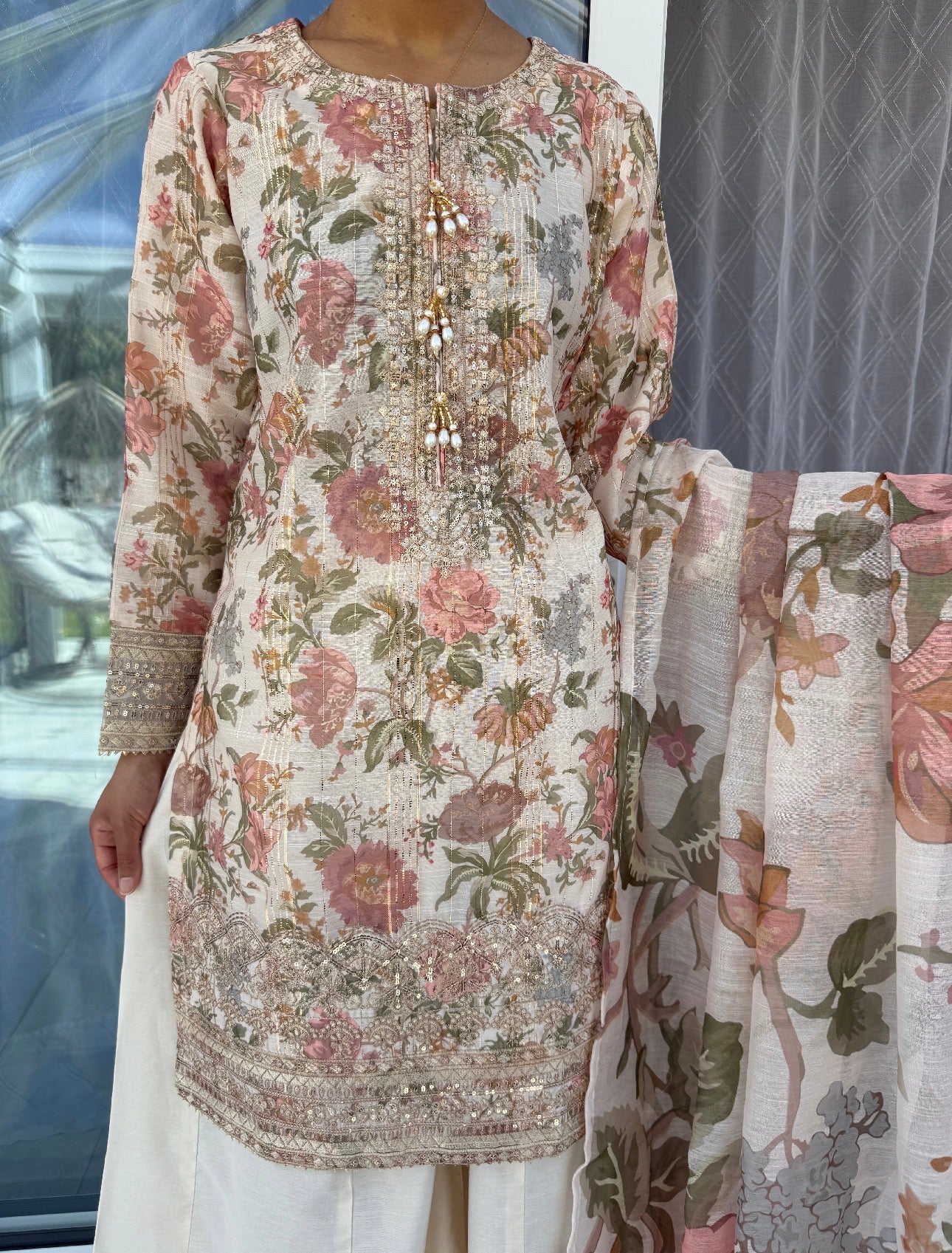 AYNAZ Peach flowers - Printed and embroidered Monar kameez with Kali sharara