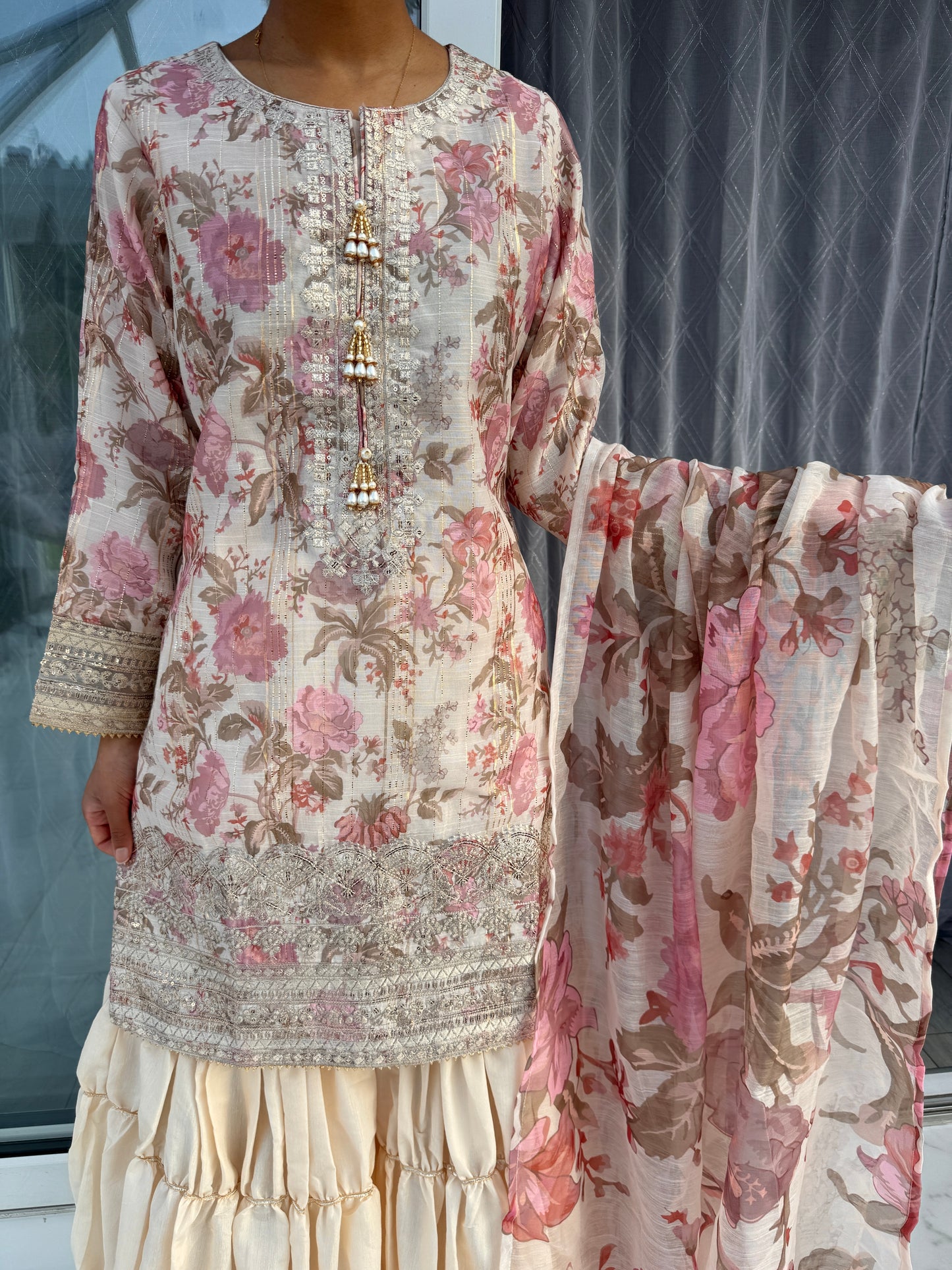 AYNAZ - Printed and embroidered monar kameez with tiered gharara (pink flowers)