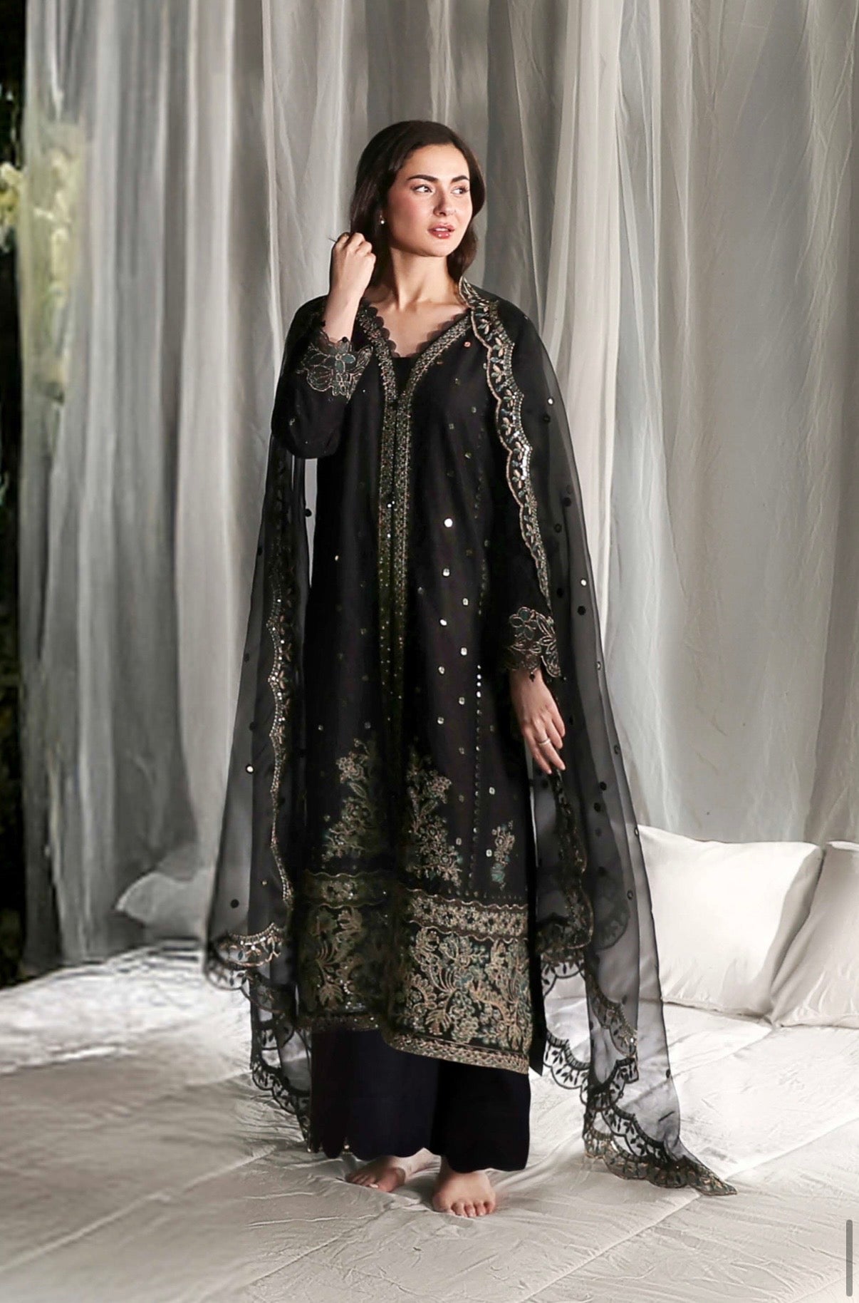 HANIA AMIR EXCLUSIVE JACQUARD EID COLLECTION